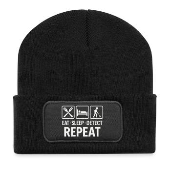 Essen, schlafen, erkennen, wiederholen, Metalldetektor – Spaß - Recycelte Patch Beanie - Schwarz - Vorne