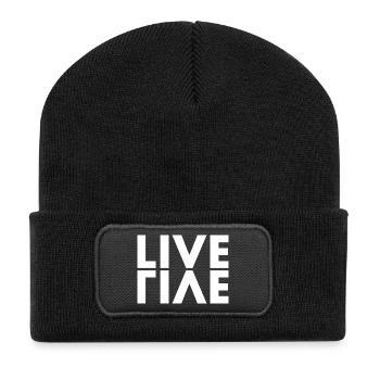LIVE EVIL Wortspiel Minimalistisches Humor Design - Recycelte Patch Beanie - Schwarz - Vorne