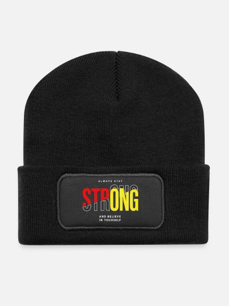 Stay Strong Typo mit Selbstvertrauen - Recycelte Patch Beanie - Schwarz