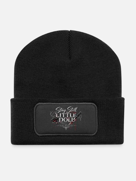 Dunkle Romantik: Stay Still Little Doll - Recycelte Patch Beanie - Schwarz