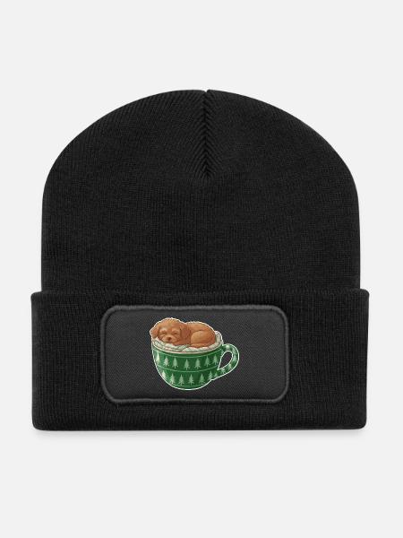 Schlafender Welpe im grünen Becher - Recycelte Patch Beanie - Schwarz
