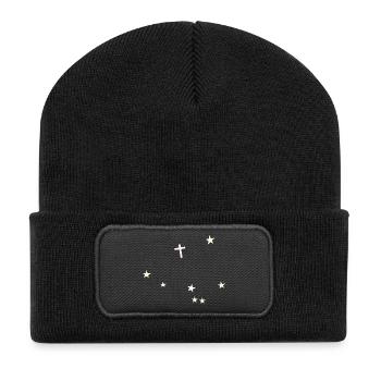 Kreuz im Sternenhimmel - Recycelte Patch Beanie - Schwarz - Vorne