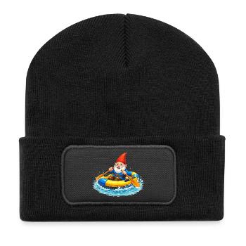 Gartenzwerg im Schlauchboot auf Sommerabenteuer - Recycelte Patch Beanie - Schwarz - Vorne