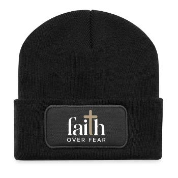 Glaube Faith Over Fear Jesus Gott Bibelvers Kirche - Recycelte Patch Beanie - Schwarz - Vorne