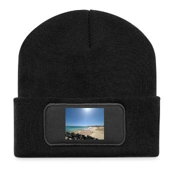 Plage au soleil : bleu et sable - Beanie recyclé à patch - noir - Devant