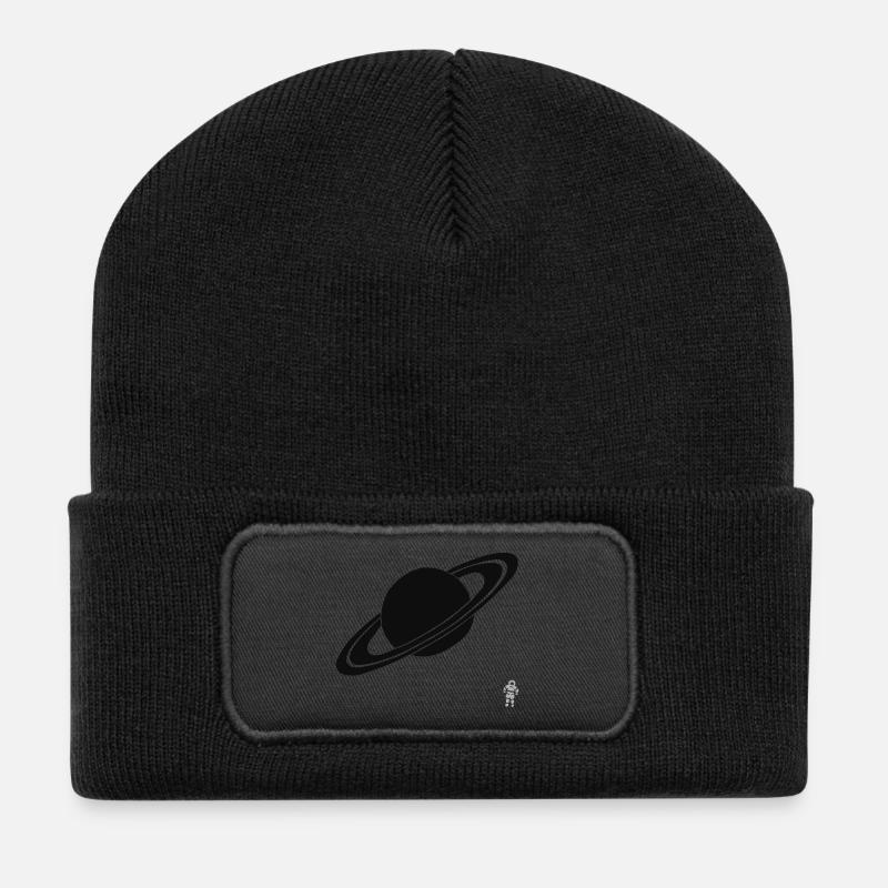 Saturn - Astronaut - Planet - Raumfahrt - Recycelte Patch Beanie - Schwarz