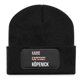 Grafik mit Köpenick - Recycelte Patch Beanie - Schwarz - Vorne
