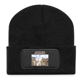 Justitia Shirt - Recycelte Patch Beanie - Schwarz - Vorne
