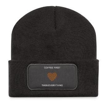 Kaffee zuerst dann alles täglich Priorität Design - Recycelte Patch Beanie - Dunkelgrau - Vorne