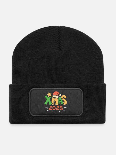 XMAS 2025 bunter Weihnachts-Schriftzug - Recycelte Patch Beanie - Schwarz
