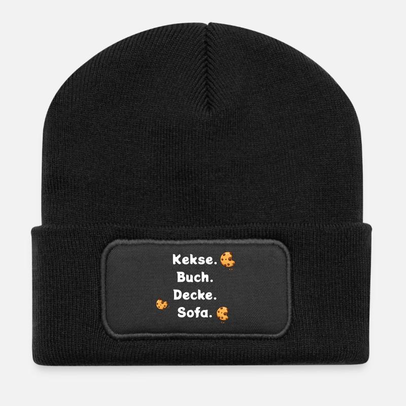 Kekse. Buch. Decke. Sofa. - Recycelte Patch Beanie - Schwarz