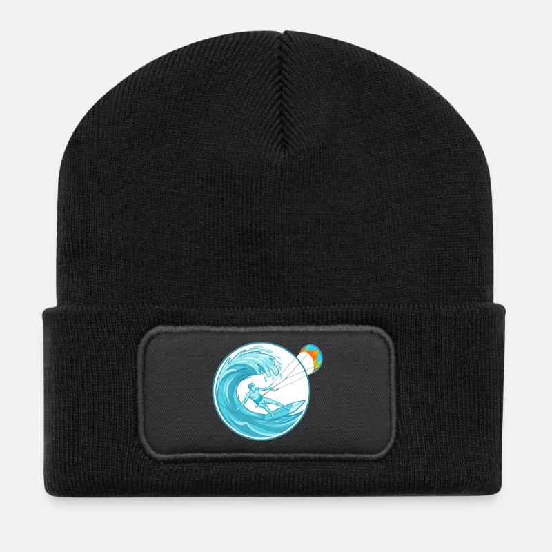 Kitesurfing Ocean Wave – Extreme Wassersportarten - Recycelte Patch Beanie - Schwarz