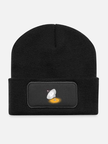 Satellitenschüssel als Gestaltungselement - Recycelte Patch Beanie - Schwarz