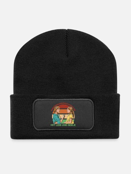 Kinderkrankenschwester mit Leib und Seele - Recycelte Patch Beanie - Schwarz
