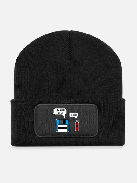 Retro Tech Vater Enthüllung - Recycelte Patch Beanie - Schwarz