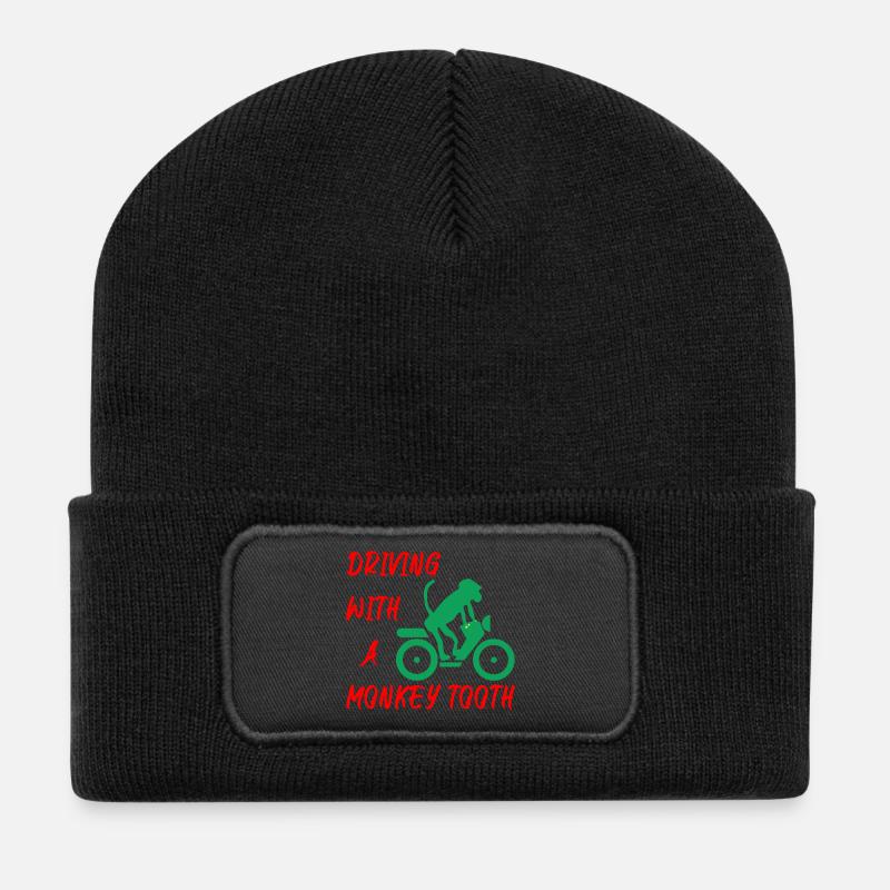 Driving with a monkey tooth - Affenzahn - Recycelte Patch Beanie - Schwarz