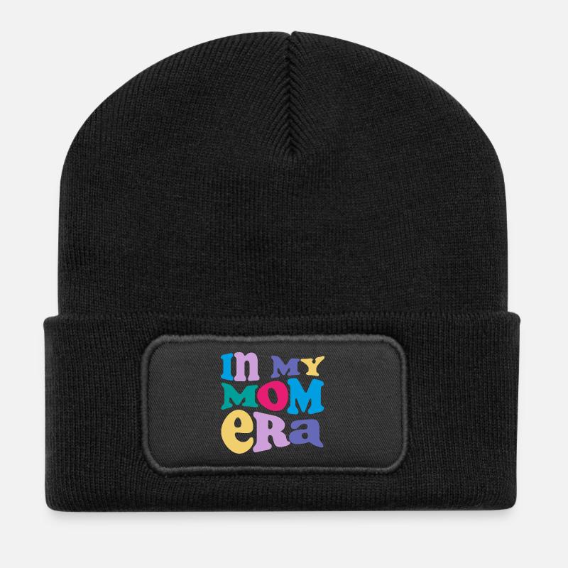 In My Mom Era – Bunte Mama-Vibes - Recycelte Patch Beanie - Schwarz