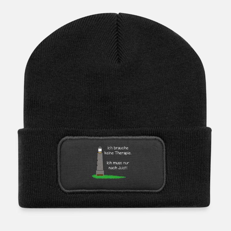 Therapie? Ich muss nur nach Juist! - Recycelte Patch Beanie - Schwarz