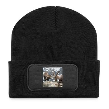 Steinböcke im Duell - alpine Nahaufname - Recycelte Patch Beanie - Schwarz - Vorne