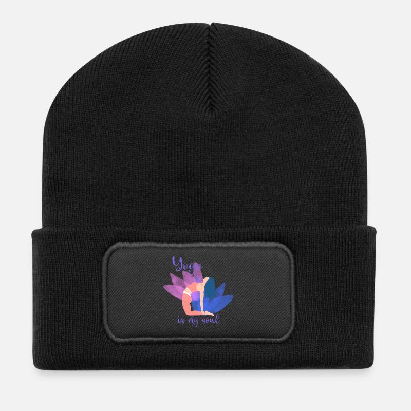 Yoga ist meine Seele – Farbige Pose - Recycelte Patch Beanie - Schwarz