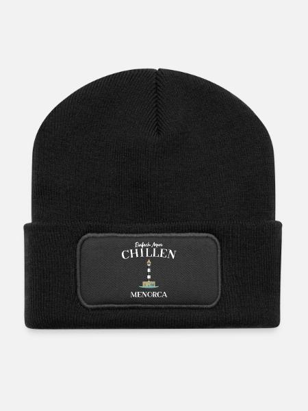 Meer Chillen, Menorca, Balearen - Recycelte Patch Beanie - Schwarz