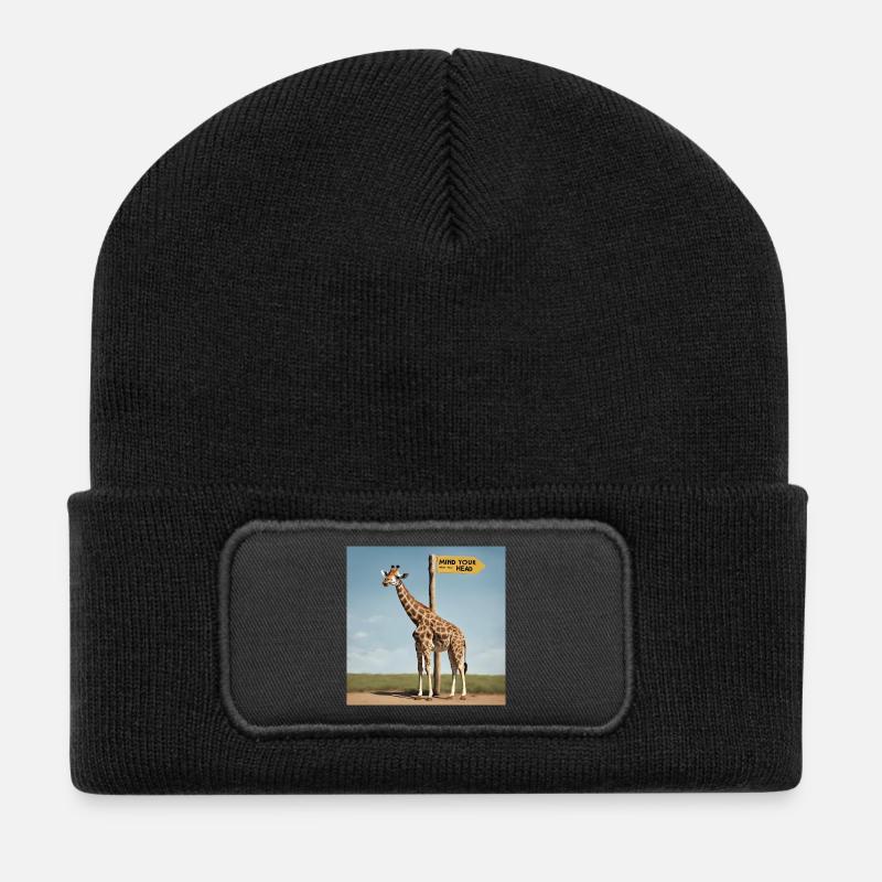 Giraffe Meme ''Mind your Head'' - Printflow - Recycelte Patch Beanie - Schwarz