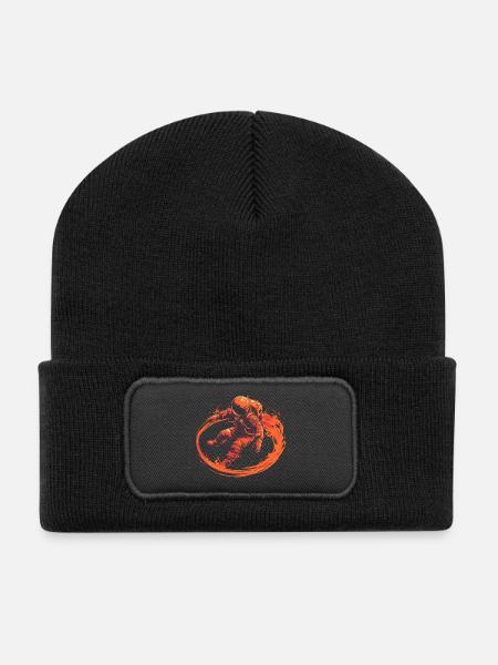 Astronaut surrounded by flames - Recycled Patch Beanie - black