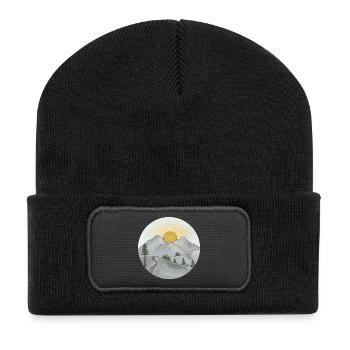 Bergidylle bei Sonnenuntergang im Frühling - Recycelte Patch Beanie - Schwarz - Vorne