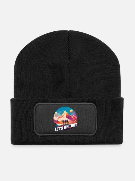 Nichts wie raus mit der Familie in die Natur - Recycelte Patch Beanie - Schwarz