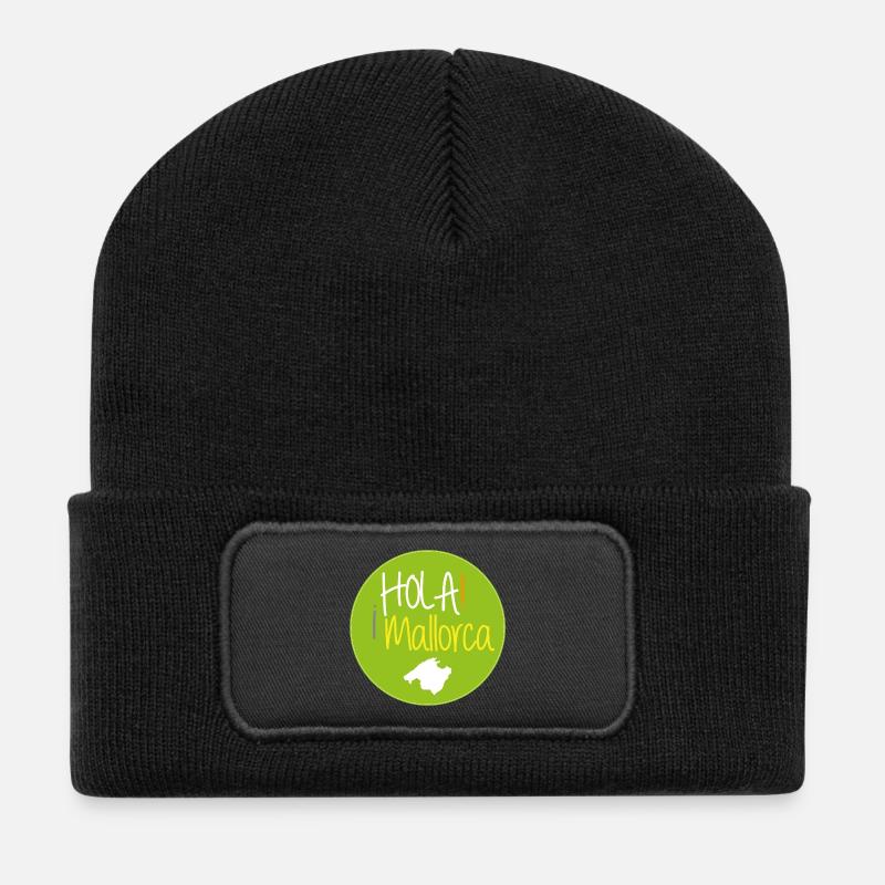 ¡HOLA! Mallorca Button grün - Recycelte Patch Beanie - Schwarz