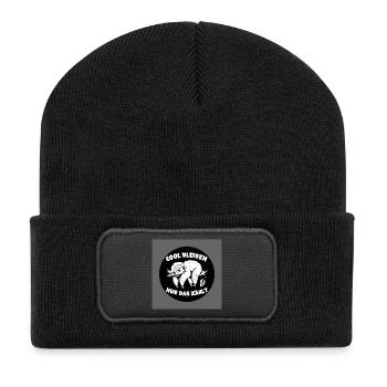 Cool bleiben immer mit der Ruhe lustiges Faultier - Recycelte Patch Beanie - Schwarz - Vorne