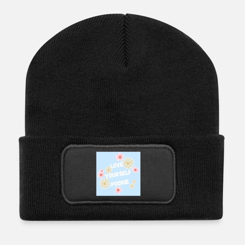 Liebe Dich Selbst Pookie Design - Recycelte Patch Beanie - Schwarz