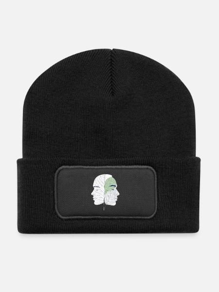 Ein Geist, der in der Natur verwurzelt ist - Recycelte Patch Beanie - Schwarz