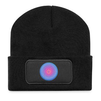 Träumerisches Mandala in blau-lila - Recycelte Patch Beanie - Schwarz - Vorne