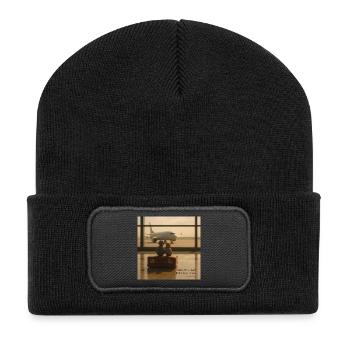 Heimkehrende Herzen am Terminal - Recycelte Patch Beanie - Schwarz - Vorne