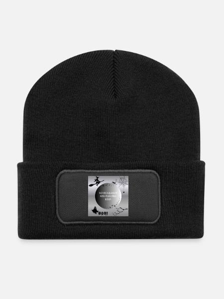 Ganzjährige Hexe Motiv Halloween - Recycelte Patch Beanie - Schwarz