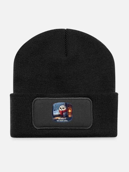 Winter Eule: Ich bleib drin - Recycelte Patch Beanie - Schwarz