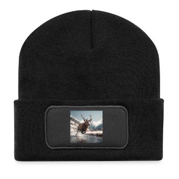 Jumping deer in the Alps - Recycled Patch Beanie - black - Front