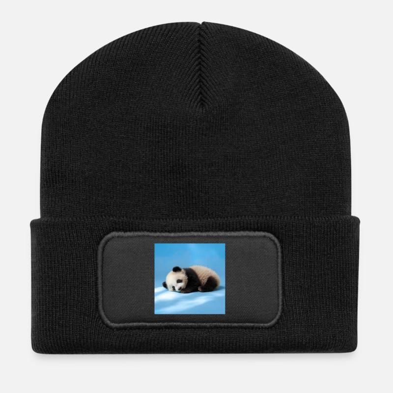 Blauer schlafender Panda - Recycelte Patch Beanie - Schwarz