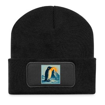Polarstrand-Pinguin im Sonnenaufgang - Recycelte Patch Beanie - Schwarz - Vorne