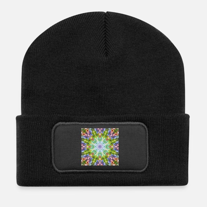 Kaleidoskop Blumenmandala - Recycelte Patch Beanie - Schwarz