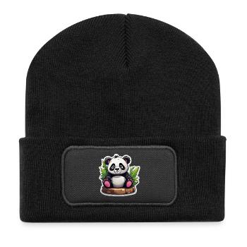 Cartoon-Panda sitzt auf Bambus - Recycelte Patch Beanie - Schwarz - Vorne