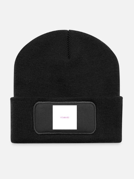 Pilates, Matcha, wiederholen - Recycelte Patch Beanie - Schwarz