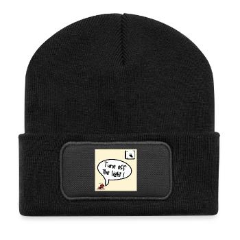 Mach das Licht aus - Recycelte Patch Beanie - Schwarz - Vorne