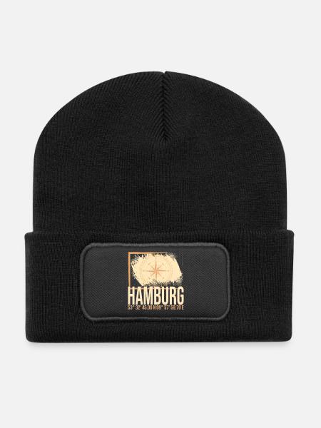 Hamburg Koordinaten - Recycelte Patch Beanie - Schwarz