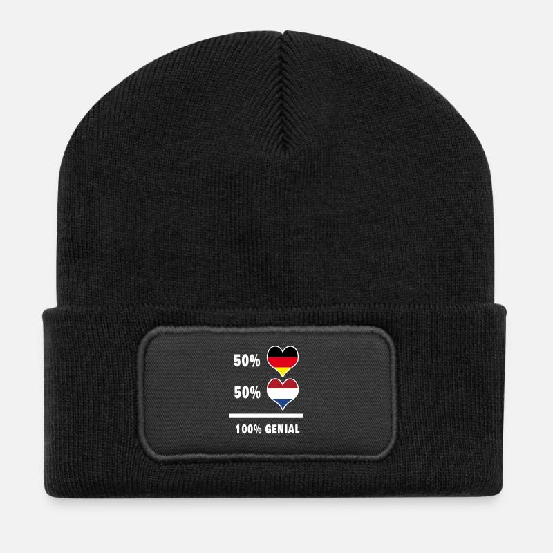 Deutschland und Niederlande genial / Geschenk - Recycelte Patch Beanie - Schwarz