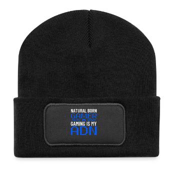 Geborener Gamer: Pixel DNA Tee - Recycelte Patch Beanie - Schwarz - Vorne