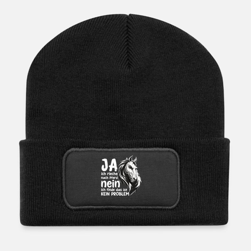 Pferde Spruch mit Pferdekopf Statement Hobby - Recycelte Patch Beanie - Schwarz
