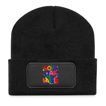 Love Has No Labels Spruch für Gay & Queer Fans - Recycelte Patch Beanie - Schwarz - Vorne