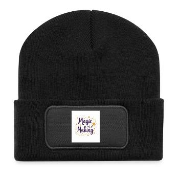 Magie in der Entstehung - Recycelte Patch Beanie - Schwarz - Vorne